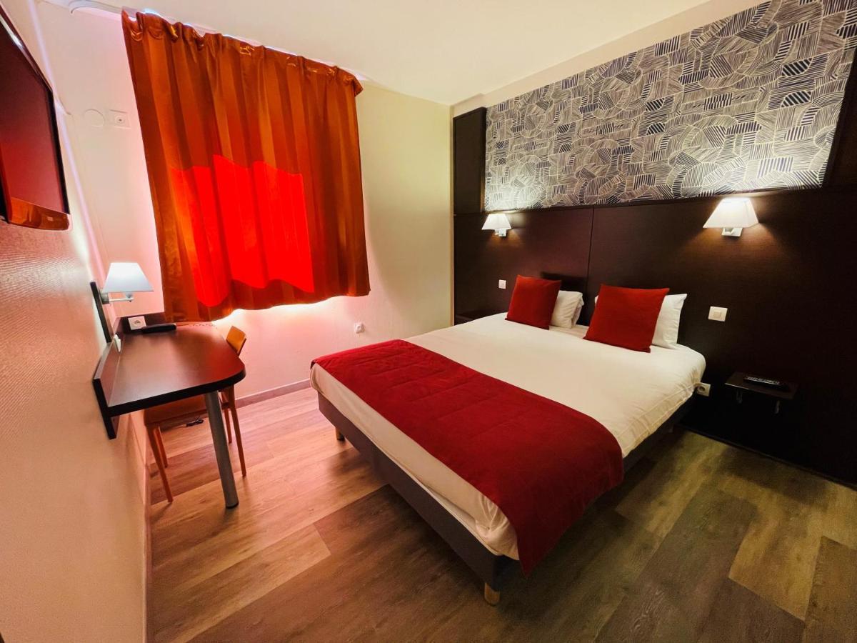 1 Double Bed