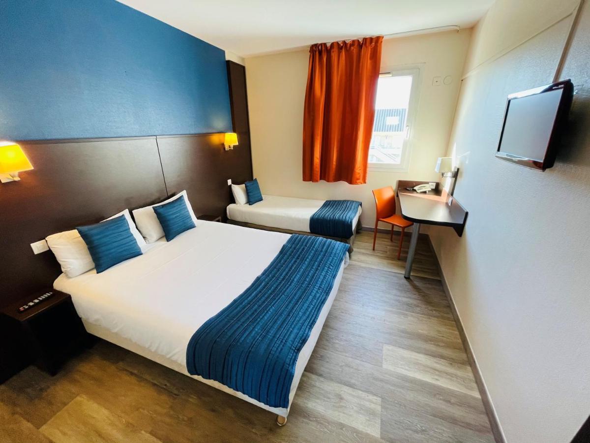 1 Double Bed 1 Single Bed