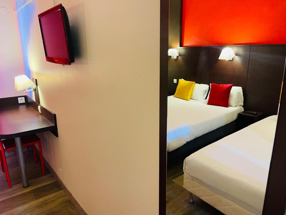 1 Double Bed 1 Single Bed